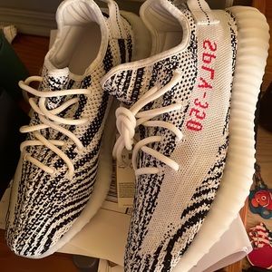 Yeezy 350 Boost Zebra DS Size 8.5